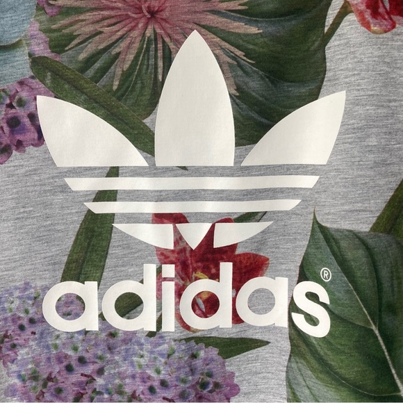 Adidas Original Grey Trefoil Floral Women’s T-shirt - Picture 3 of 7
